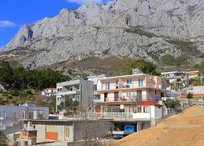 Leo Apartament *